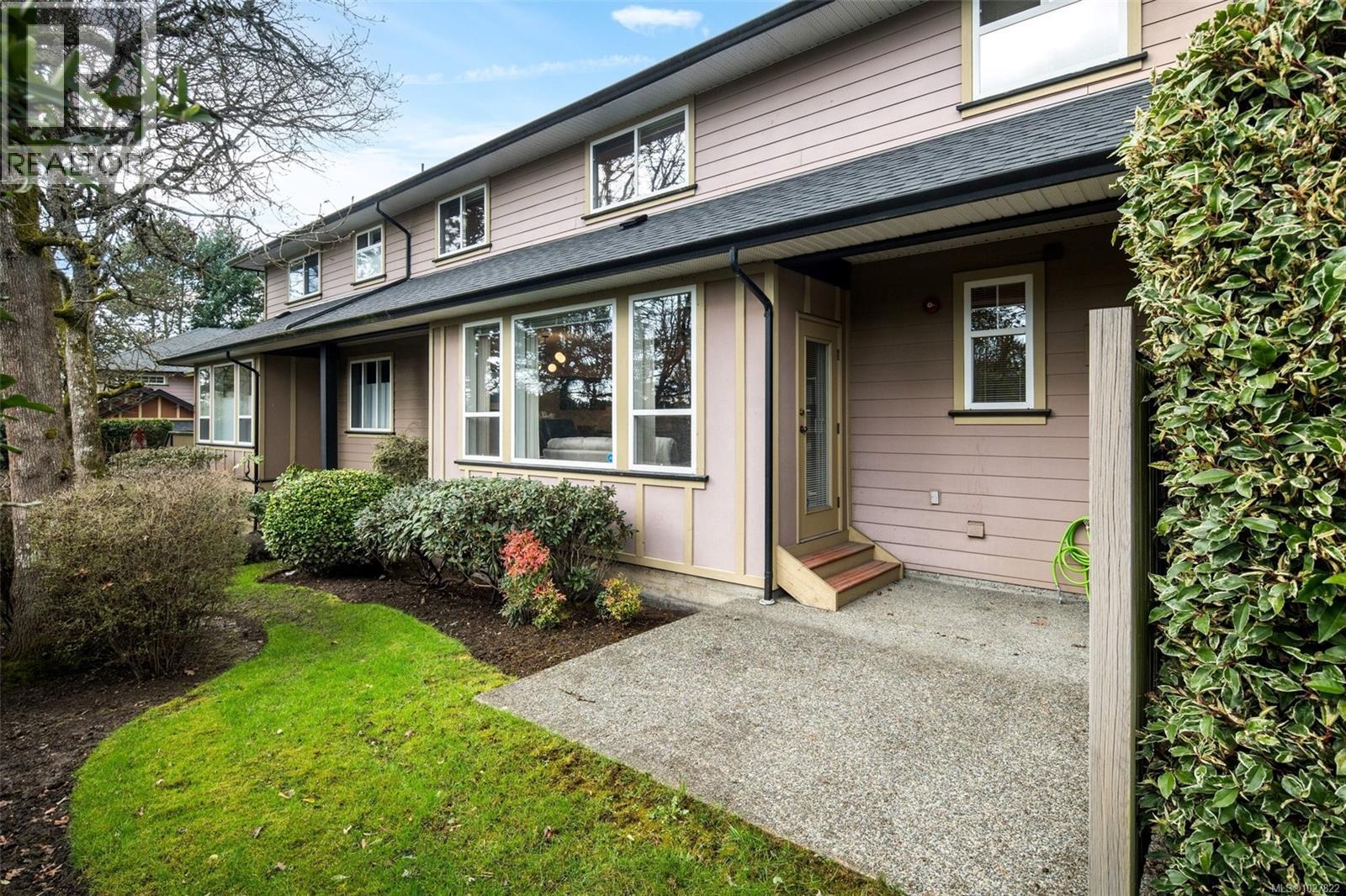 6 15 Helmcken Rd, View Royal