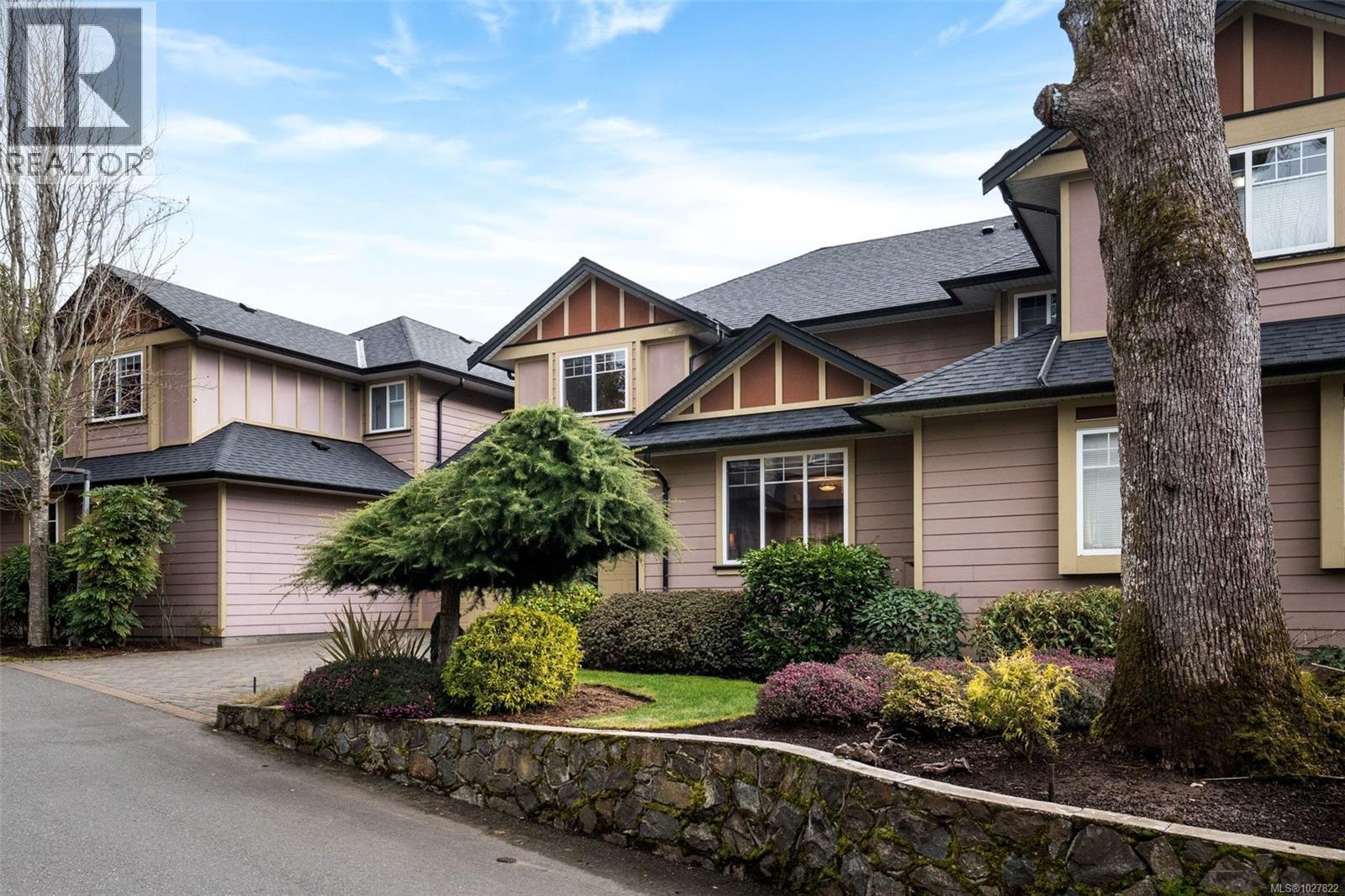 6 15 Helmcken Rd, View Royal