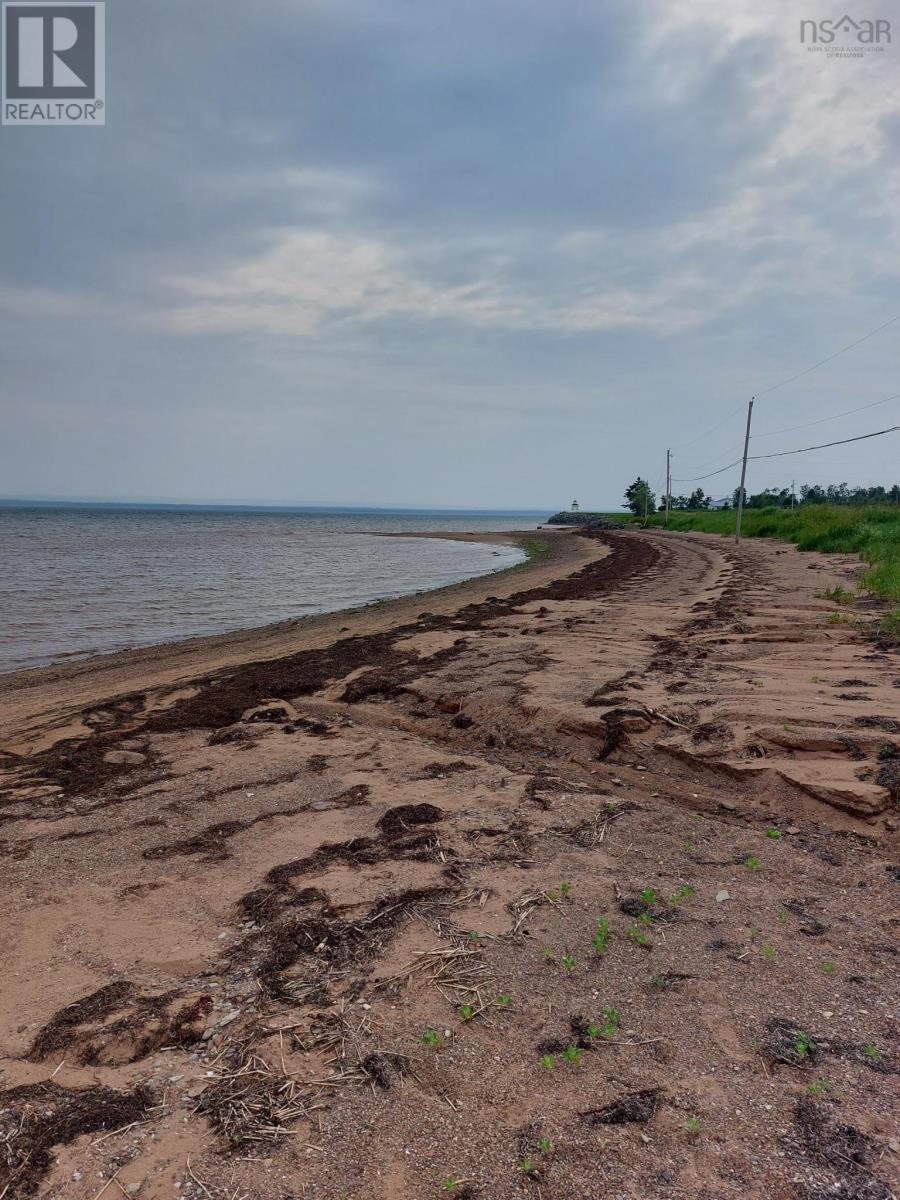 Property 4 of 18 of Malagash Road