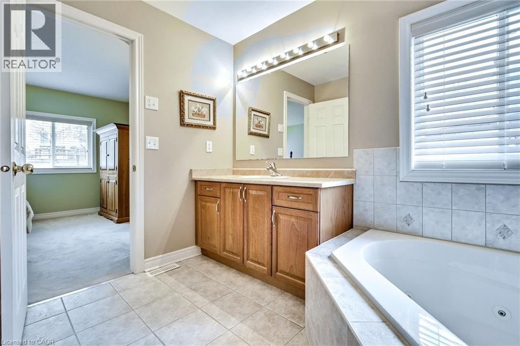 43 WOODLAWN Court, Dundas, Ontario, L9H7S2 — Photo 28