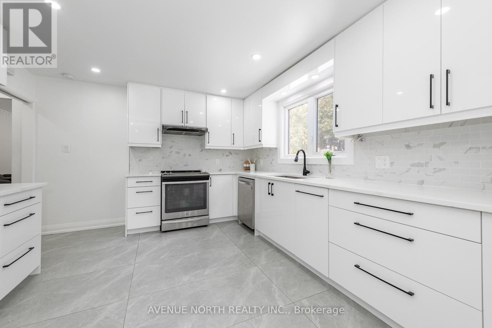 2007 TAWNEY ROAD - 12