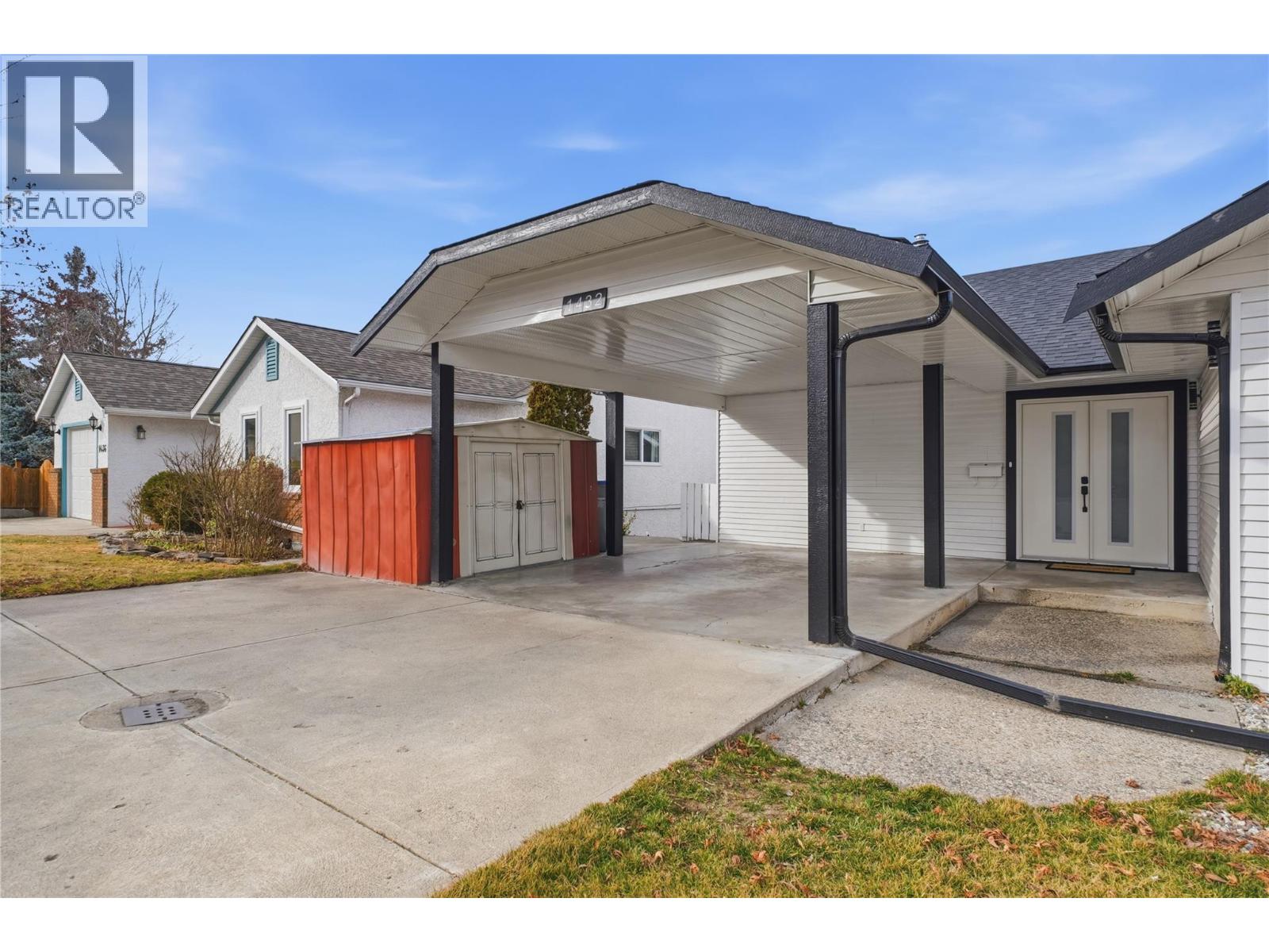  1432 Athans Court, Kelowna