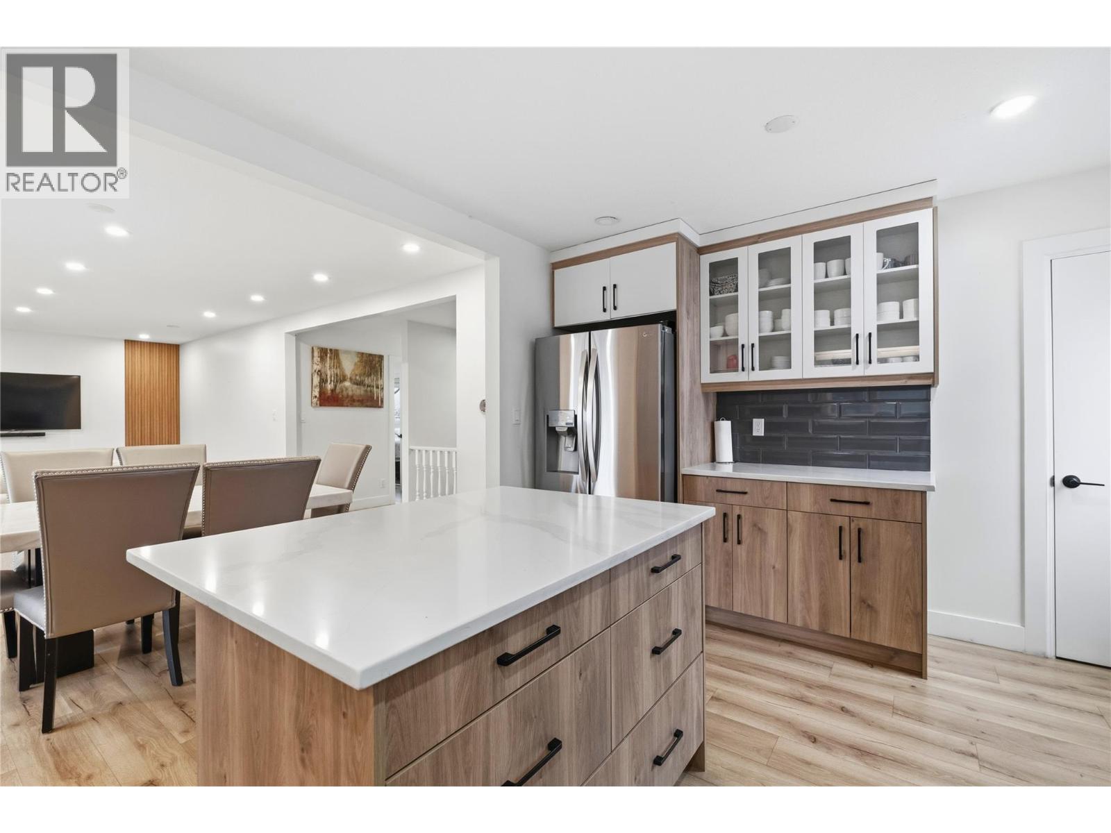  1432 Athans Court, Kelowna