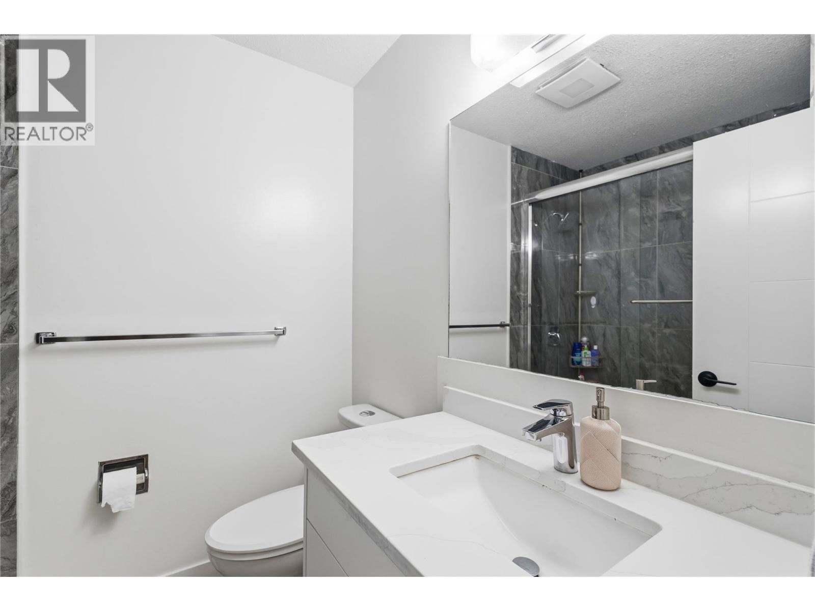  1432 Athans Court, Kelowna