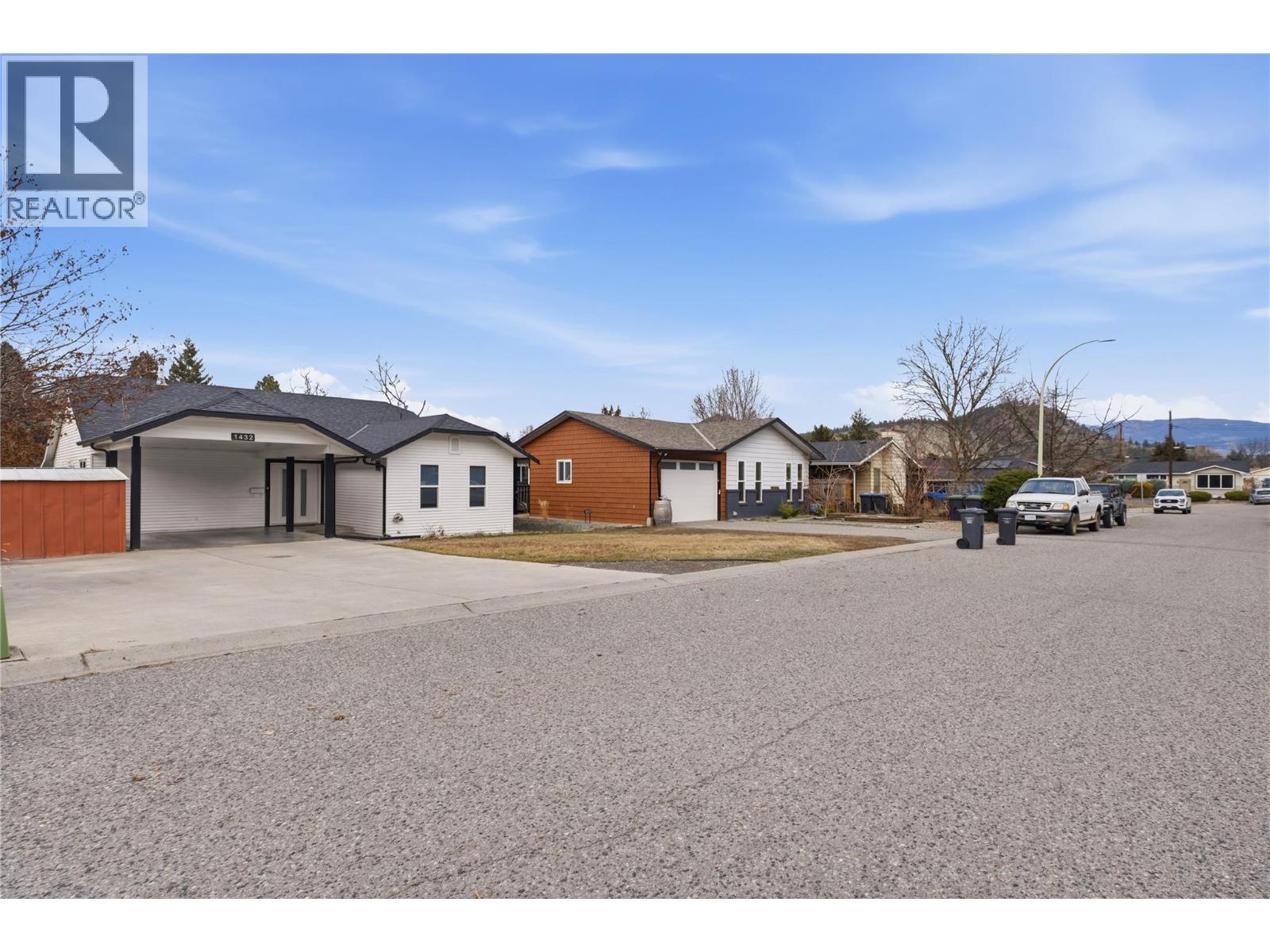  1432 Athans Court, Kelowna