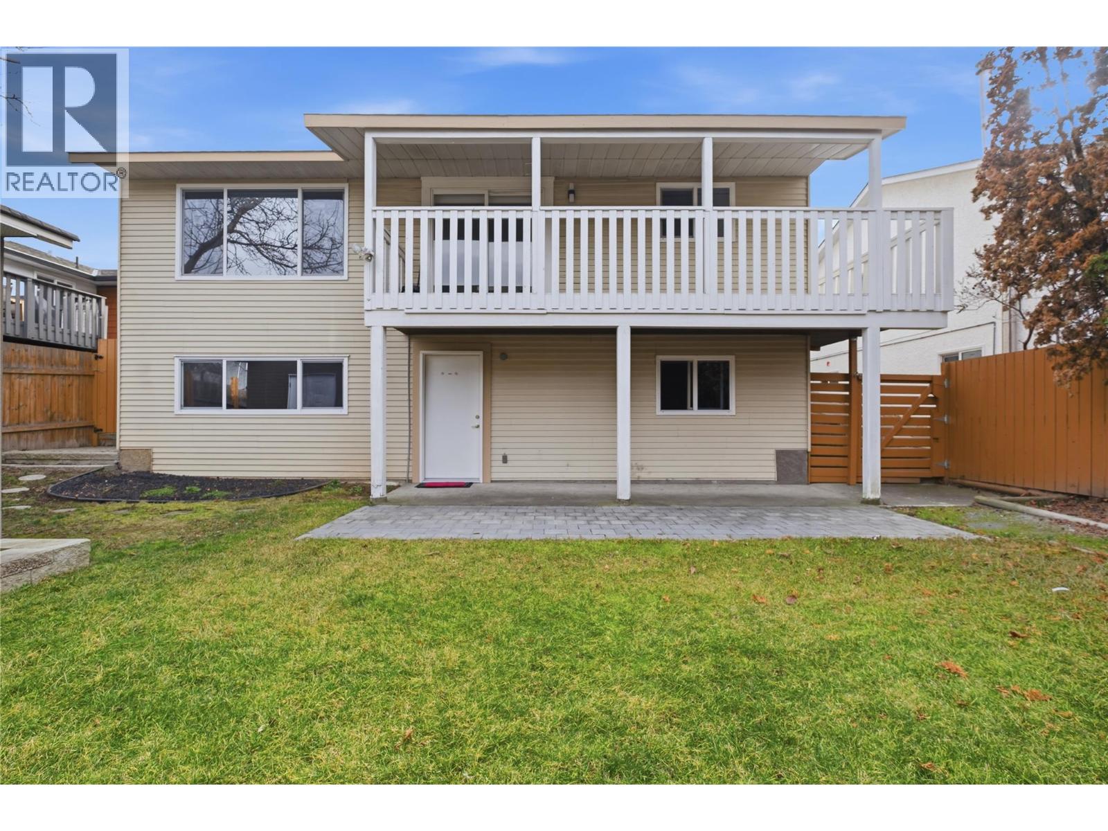  1432 Athans Court, Kelowna