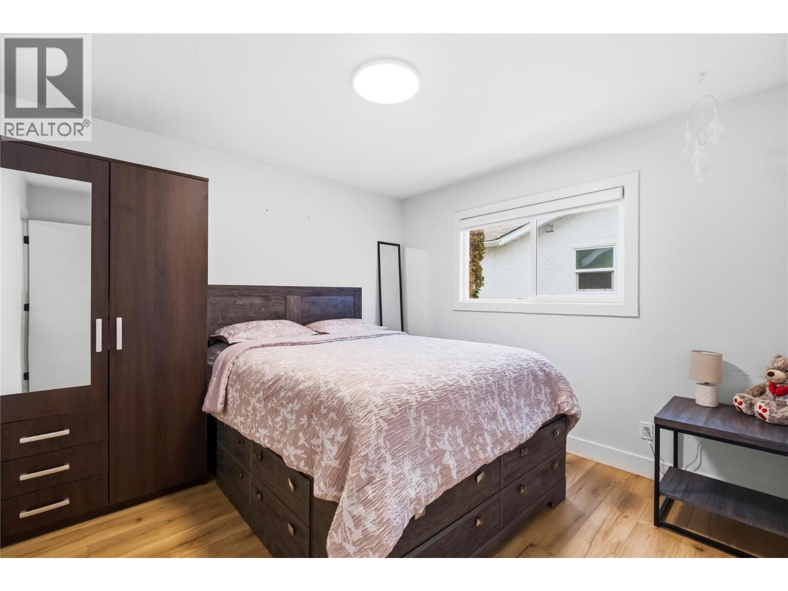  1432 Athans Court, Kelowna