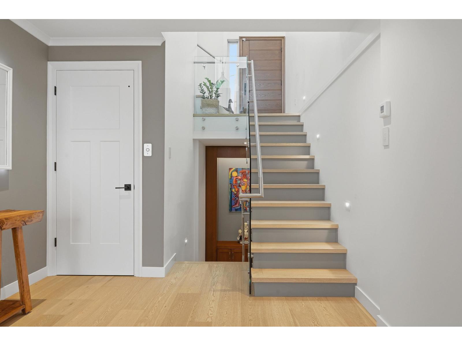 15046 BUENA VISTA AVENUE, White Rock