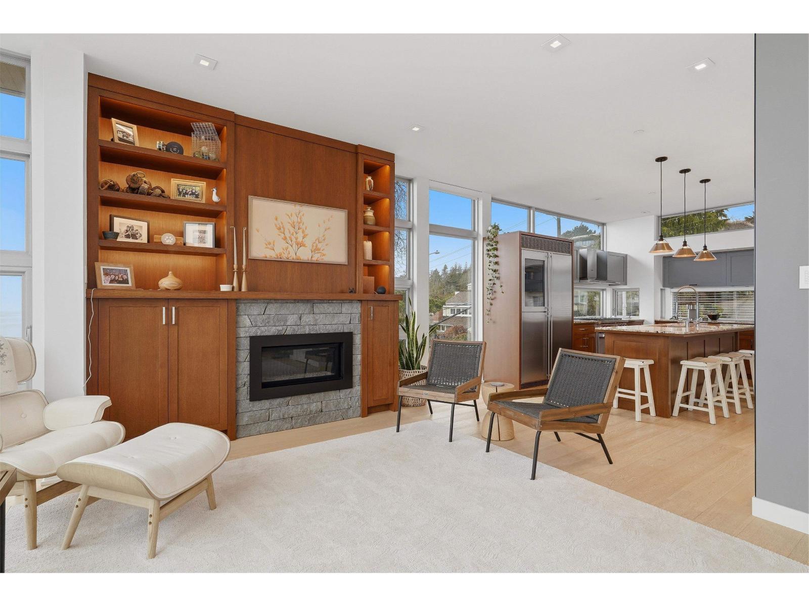 15046 BUENA VISTA AVENUE, White Rock