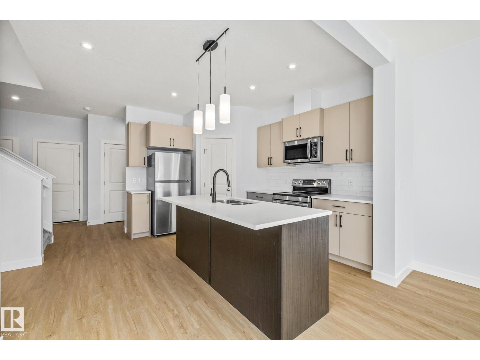 110 Honeysuckle GR, Leduc