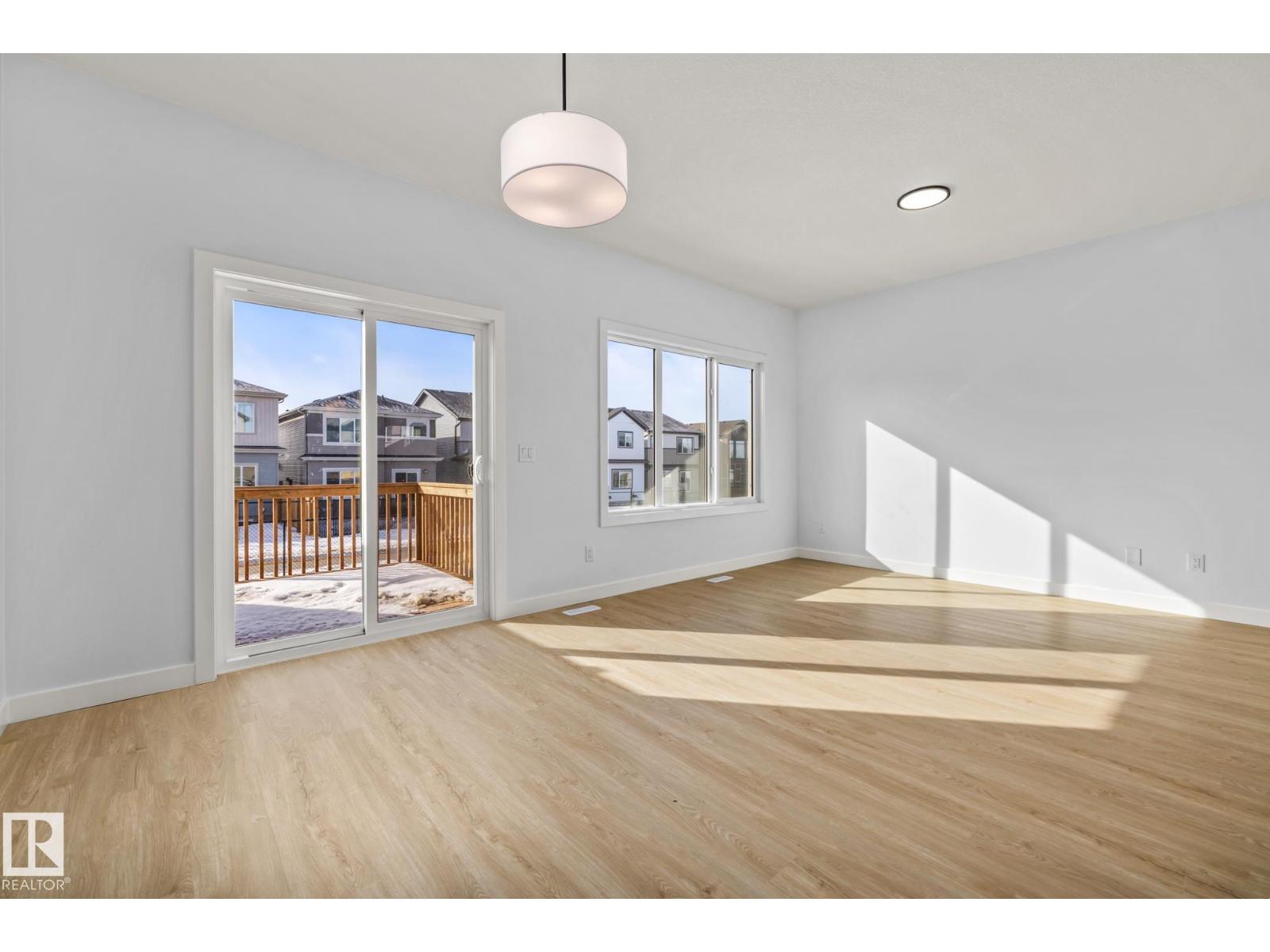 110 Honeysuckle GR, Leduc