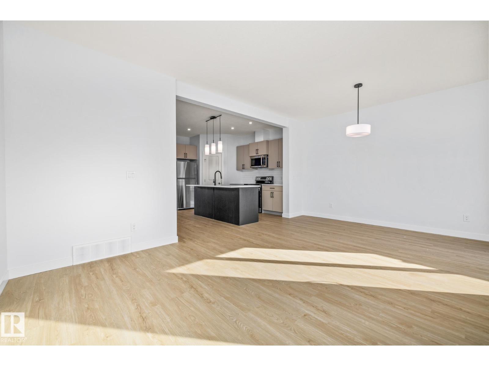 110 Honeysuckle GR, Leduc