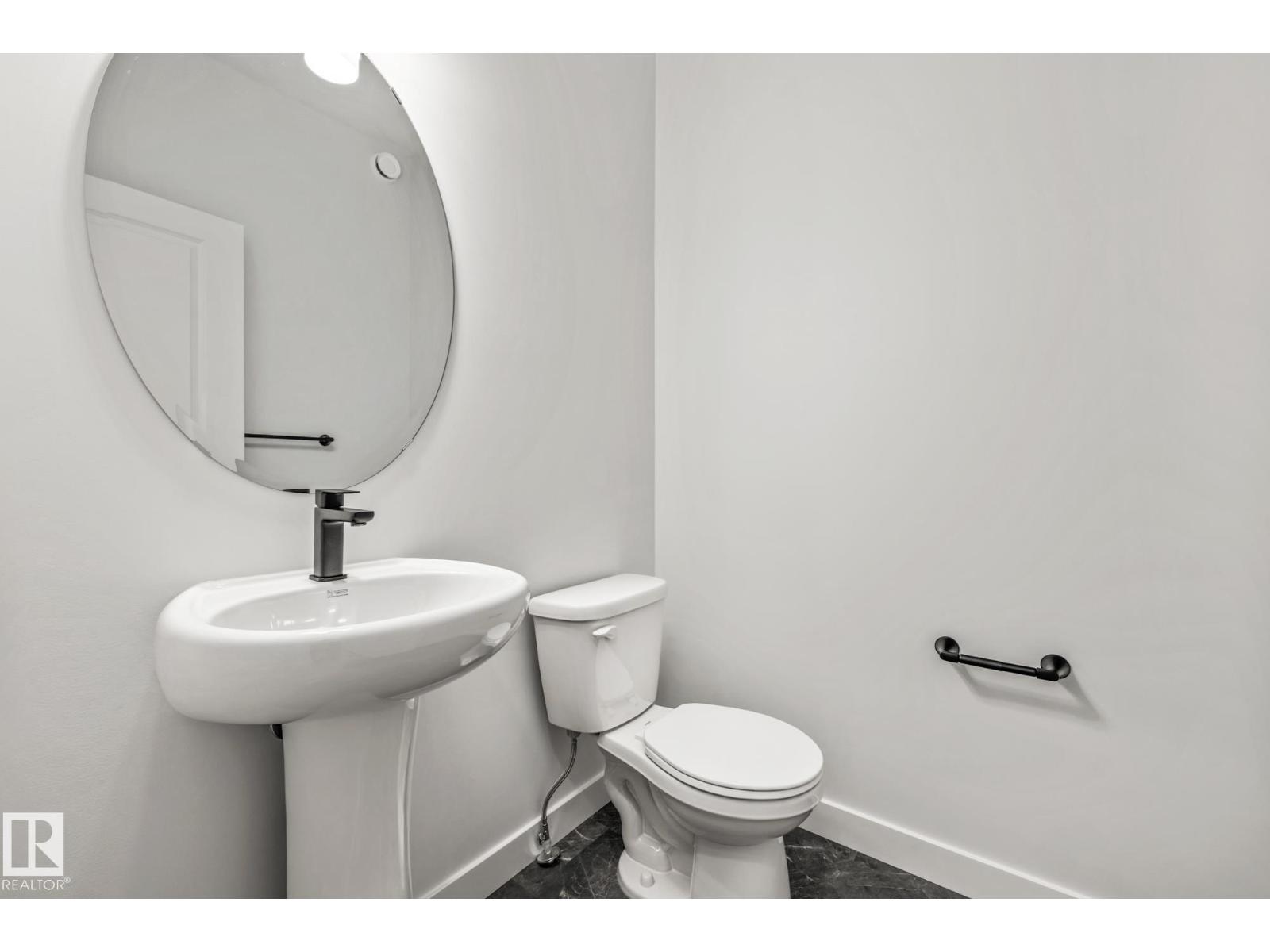 110 Honeysuckle GR, Leduc