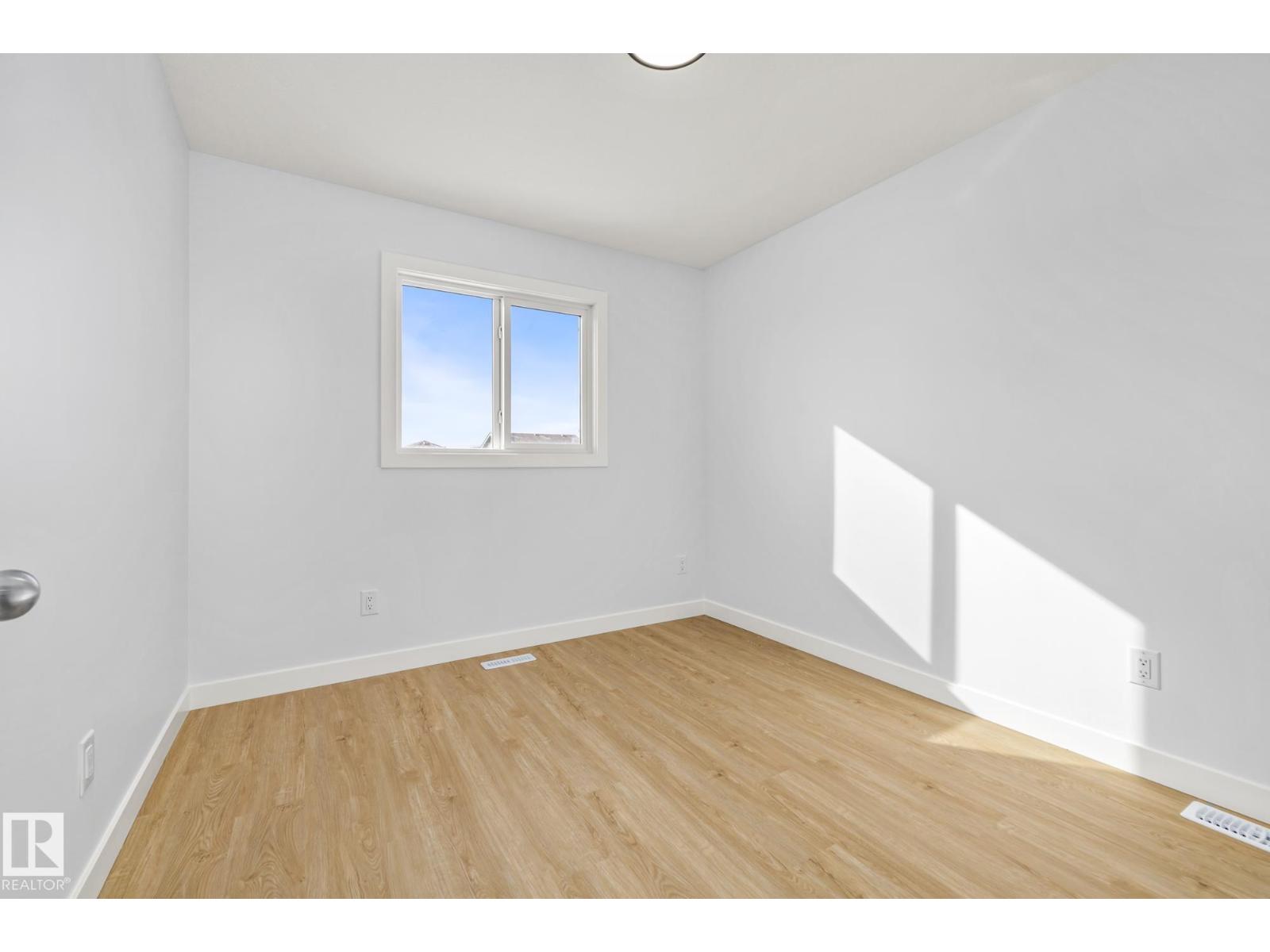 110 Honeysuckle GR, Leduc