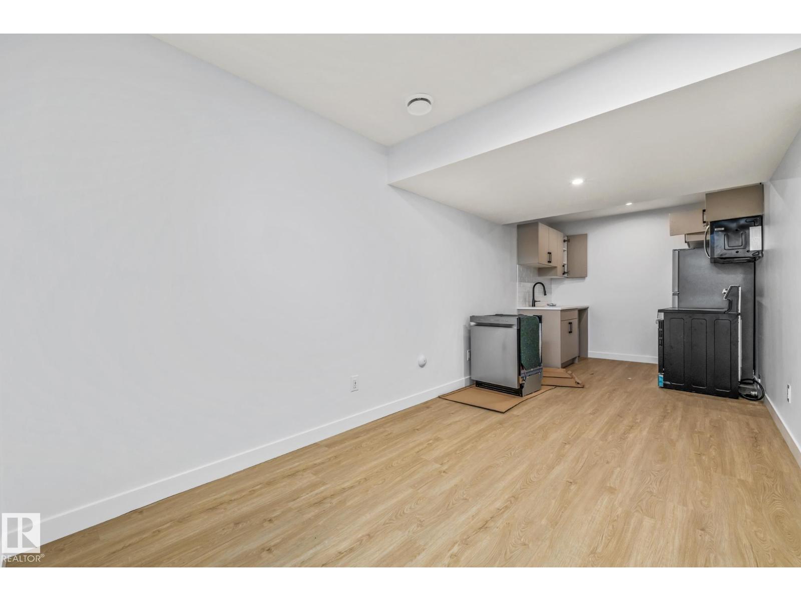 110 Honeysuckle GR, Leduc