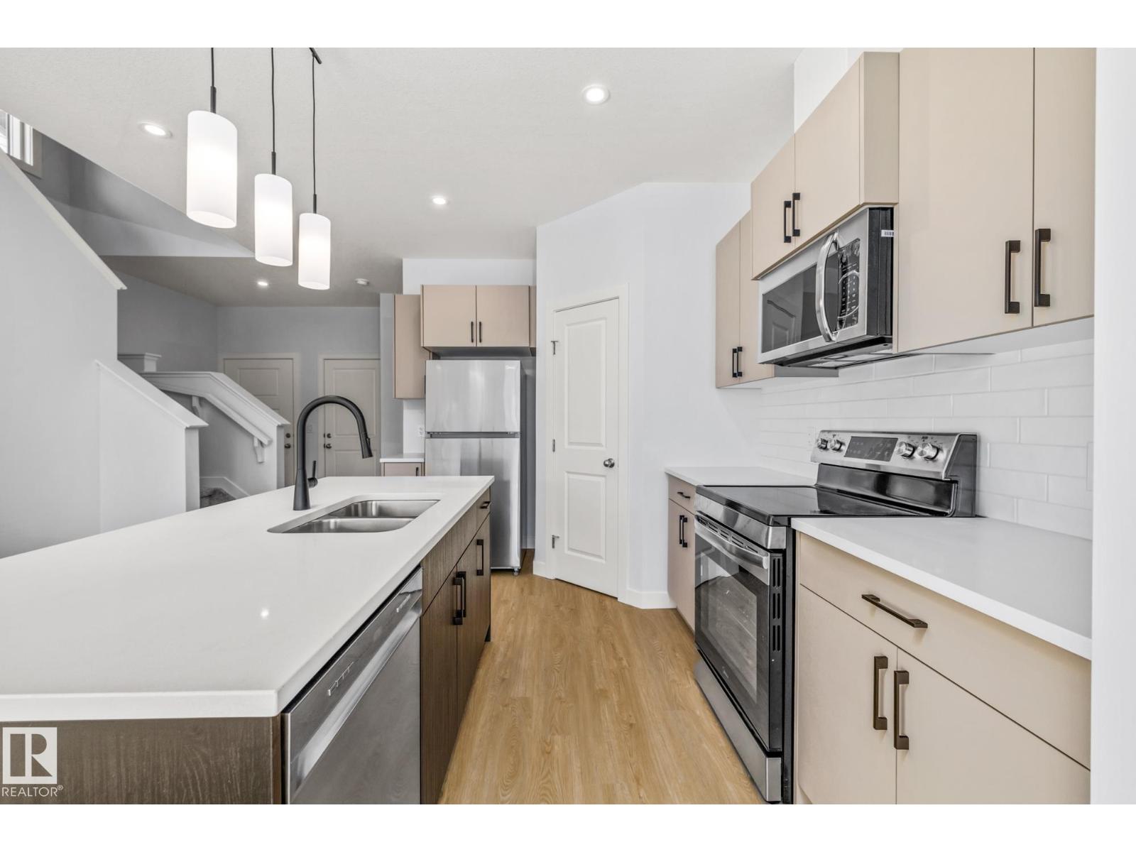 110 Honeysuckle GR, Leduc