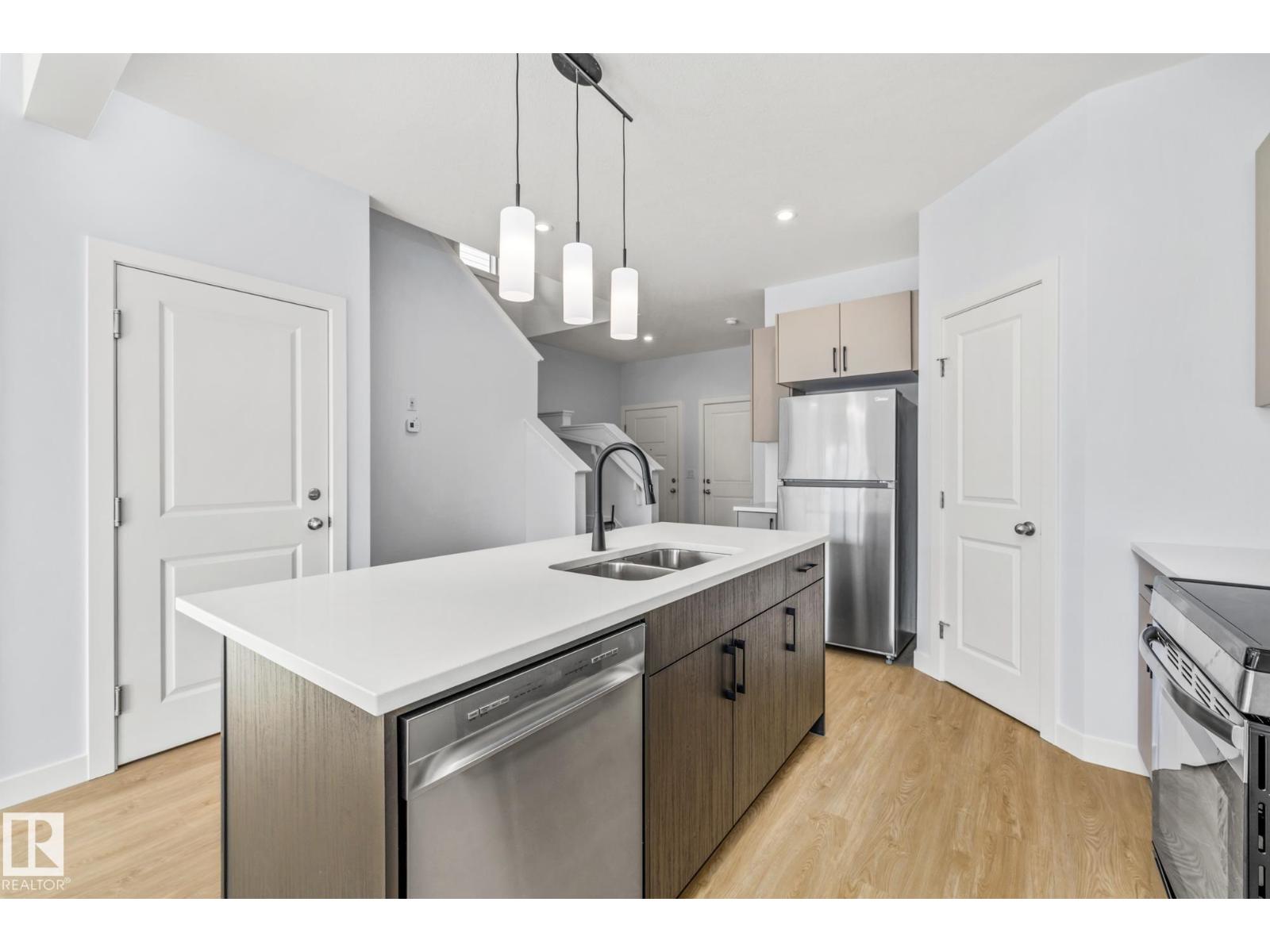 110 Honeysuckle GR, Leduc