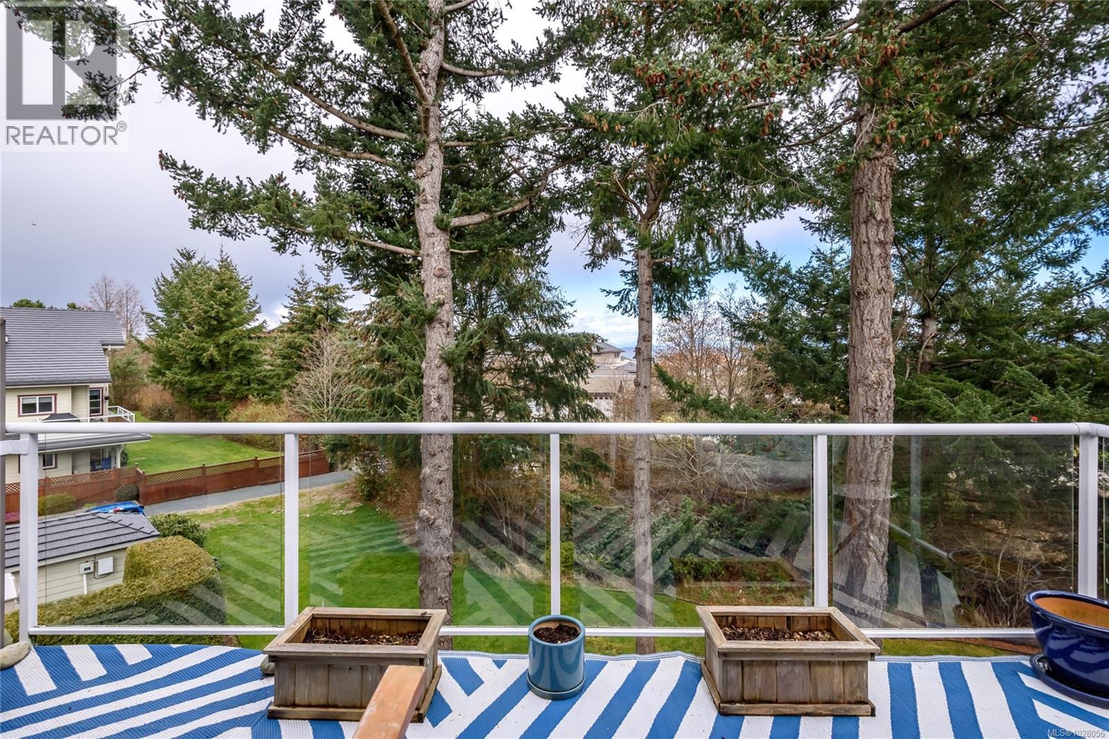 #17 1930 CAPELIN PL - 37