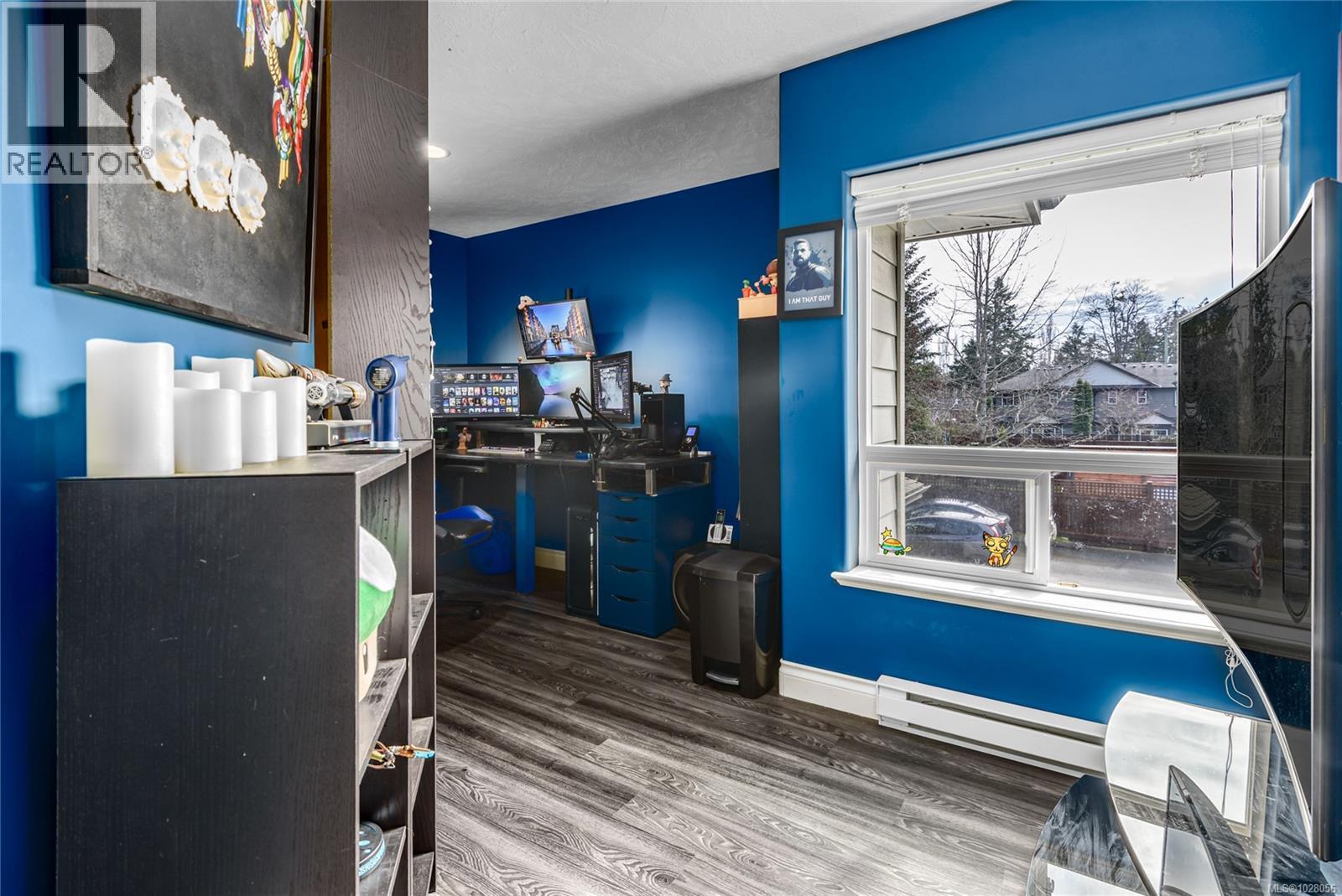 #17 1930 CAPELIN PL - 5