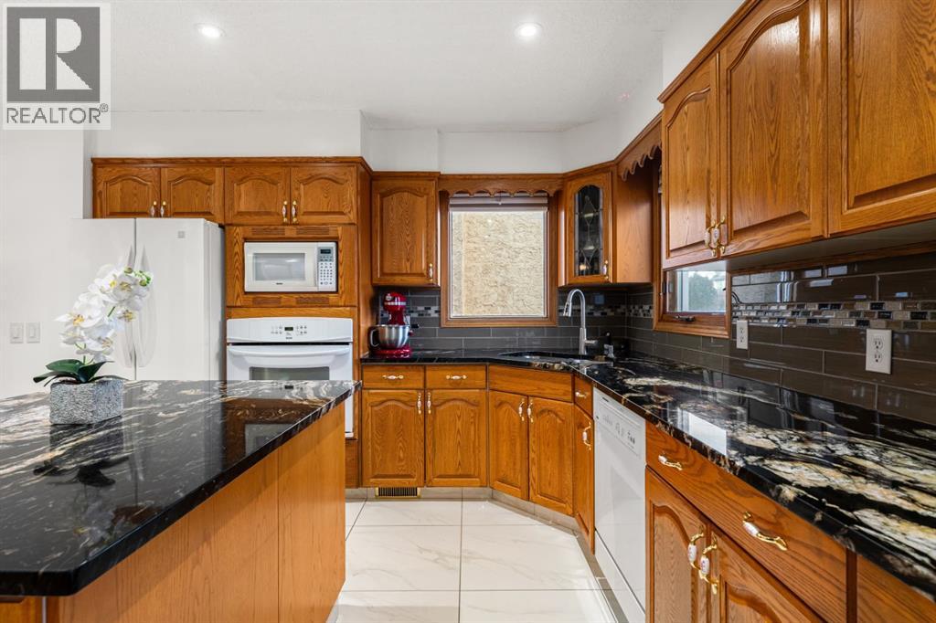 Single Family House for Sale in  Pasadena Green NE Monterey Park Calgary 