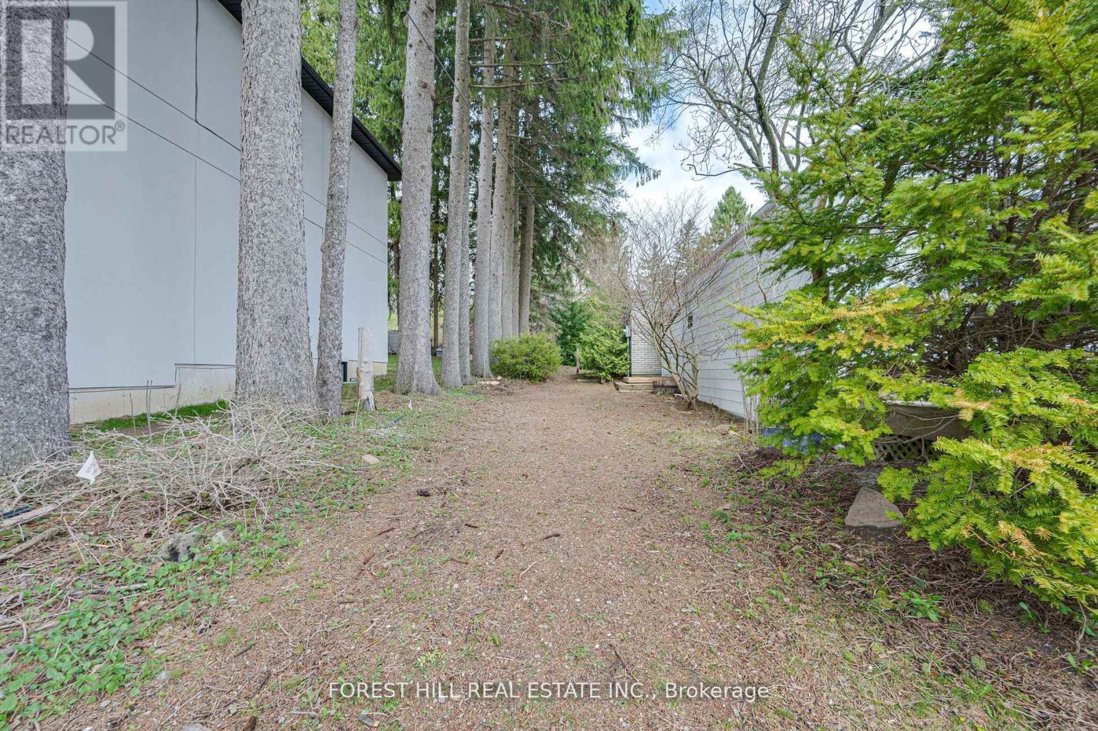 40 CONNOR DRIVE - 30