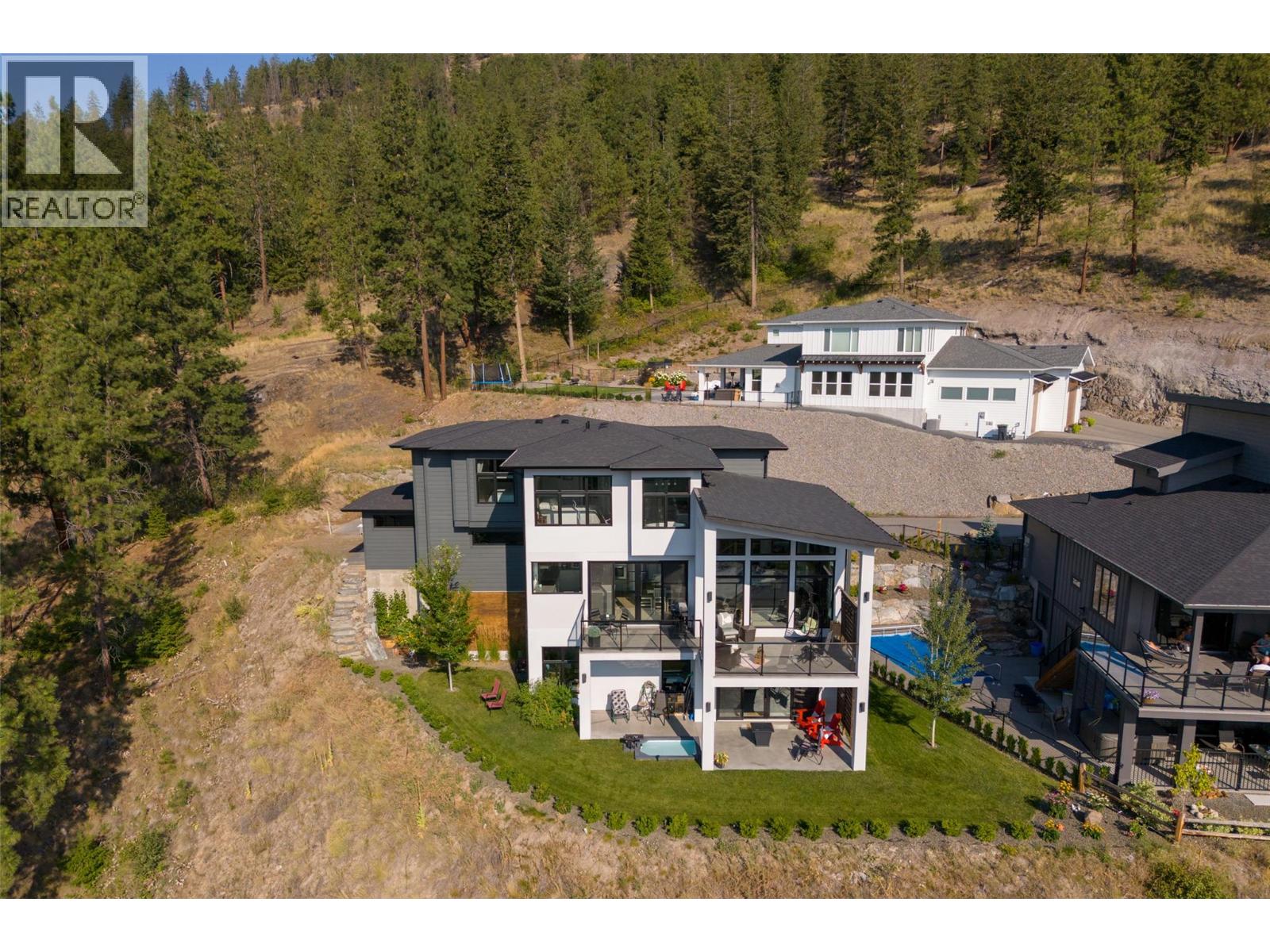  2510 Tallus Heights Lane, West Kelowna