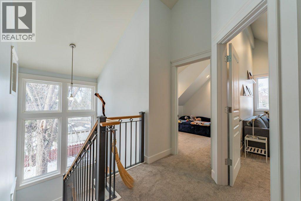 
          5227 Carney Road Northwest
            <br/>
            <span>Calgary</span>
            , 
            <span>AB</span>
             <span>T2L1G1</span>
         - Photo 27