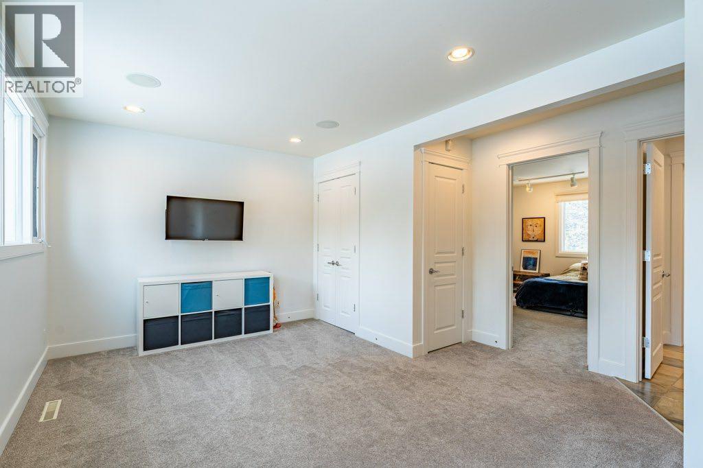 
          5227 Carney Road Northwest
            <br/>
            <span>Calgary</span>
            , 
            <span>AB</span>
             <span>T2L1G1</span>
         - Photo 17