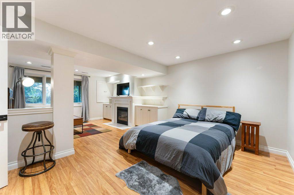 
          5227 Carney Road Northwest
            <br/>
            <span>Calgary</span>
            , 
            <span>AB</span>
             <span>T2L1G1</span>
         - Photo 34