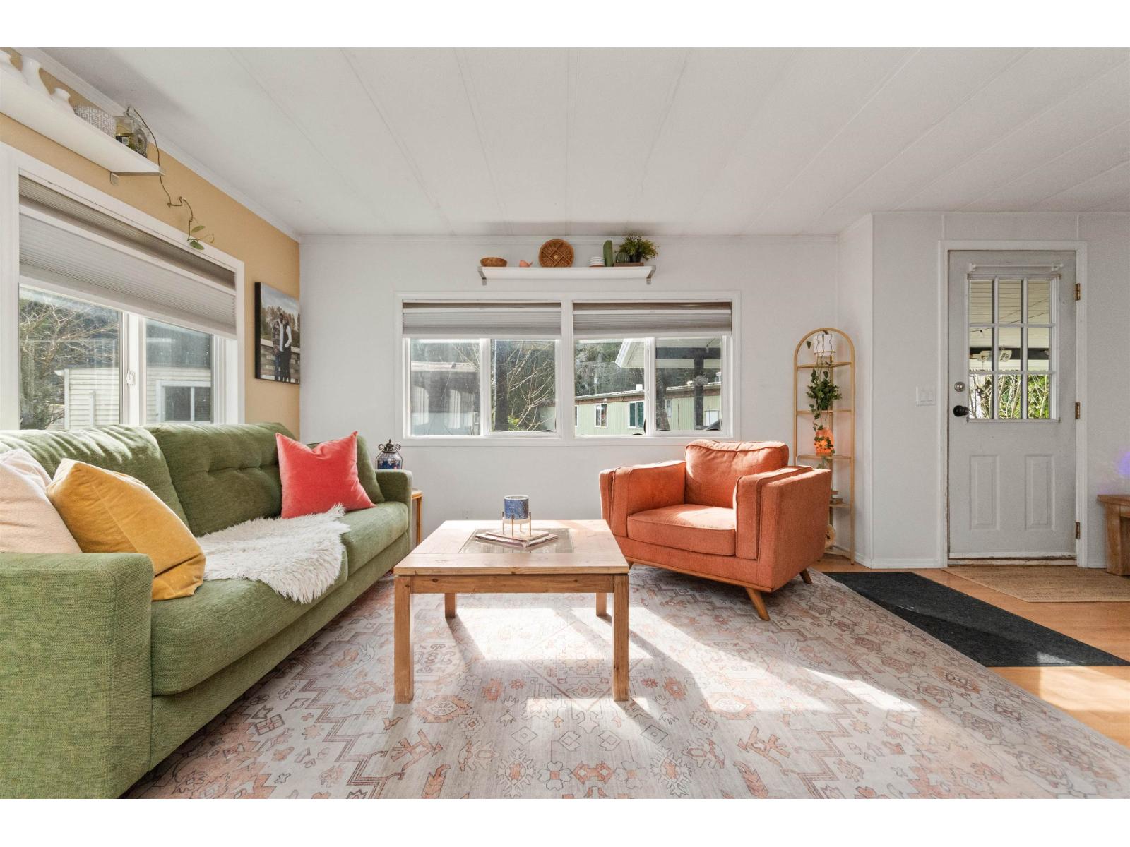 69 3942 COLUMBIA VALLEY HWY, Cultus Lake East, Cultus Lake