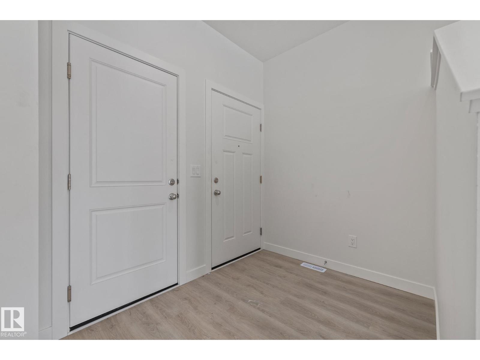 112 Honeysuckle GR, Leduc