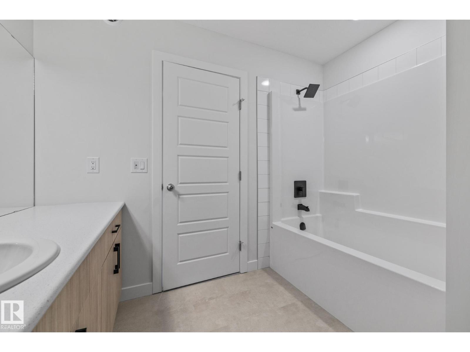 112 Honeysuckle GR, Leduc