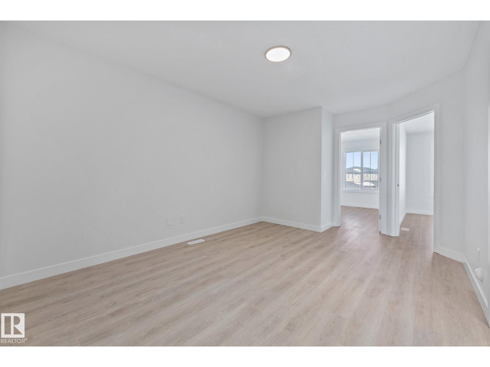 112 Honeysuckle GR, Leduc