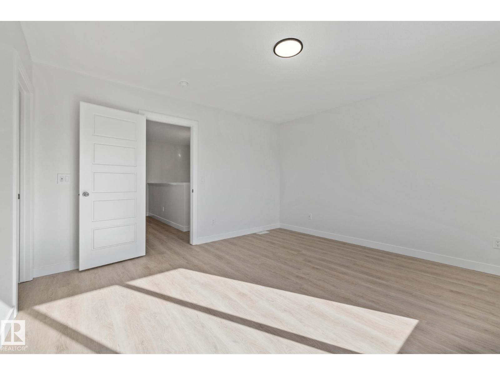 112 Honeysuckle GR, Leduc