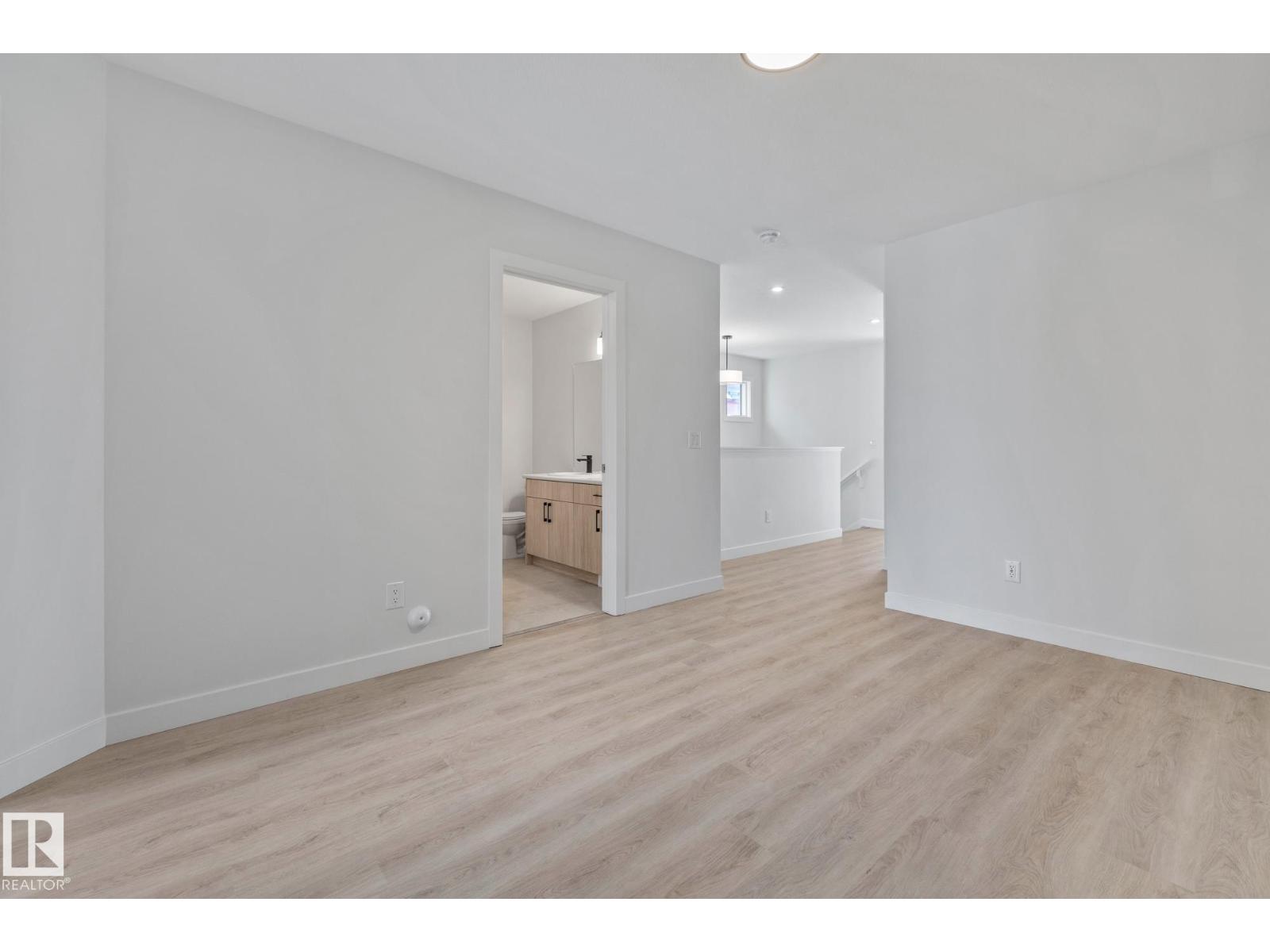 112 Honeysuckle GR, Leduc