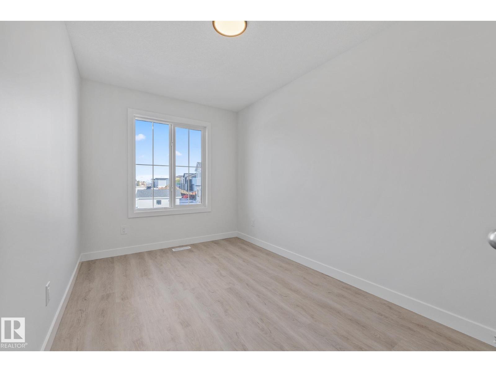 112 Honeysuckle GR, Leduc