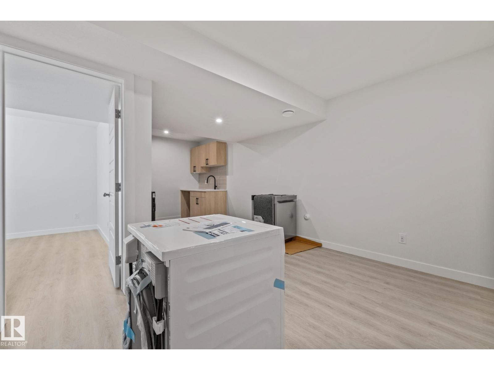 112 Honeysuckle GR, Leduc