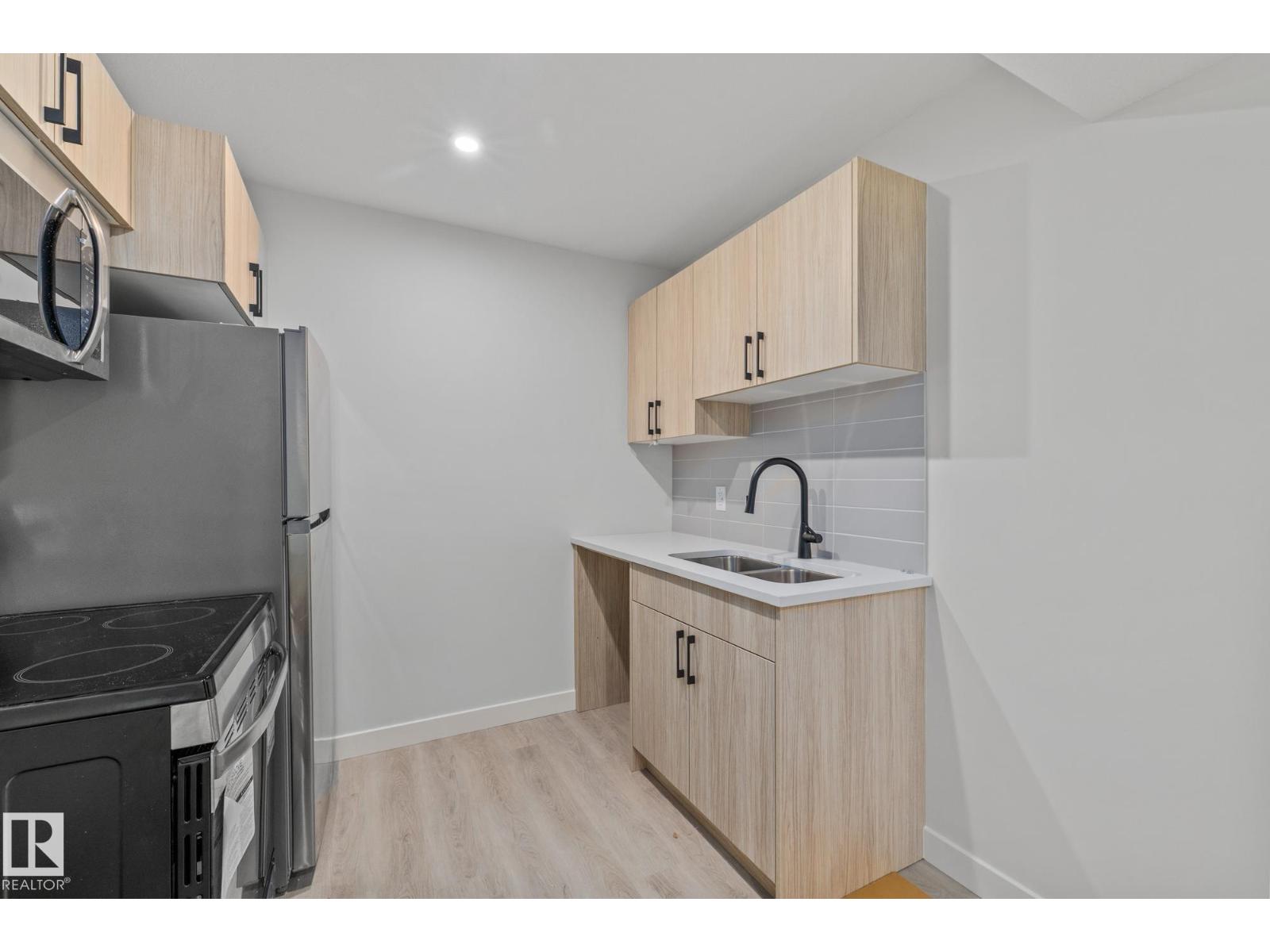 112 Honeysuckle GR, Leduc