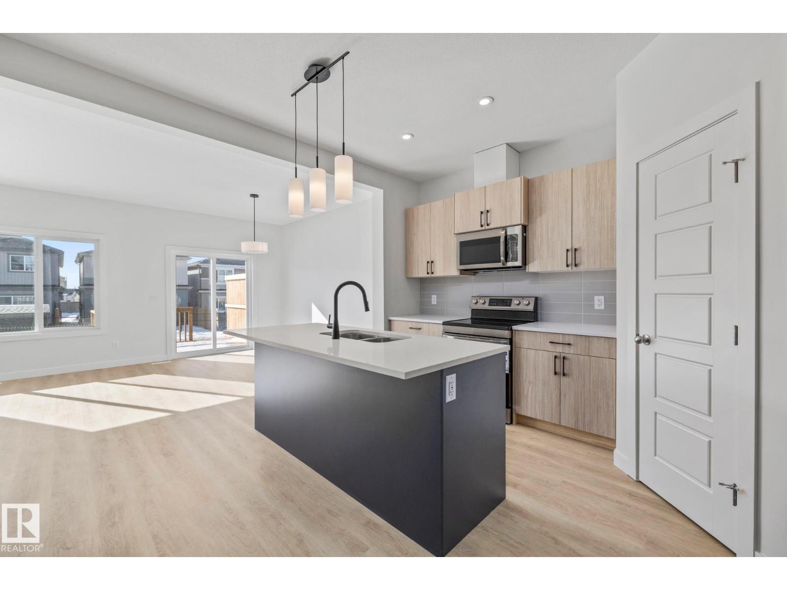 112 Honeysuckle GR, Leduc