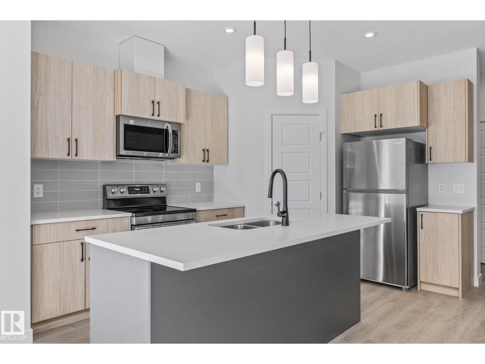 112 Honeysuckle GR, Leduc