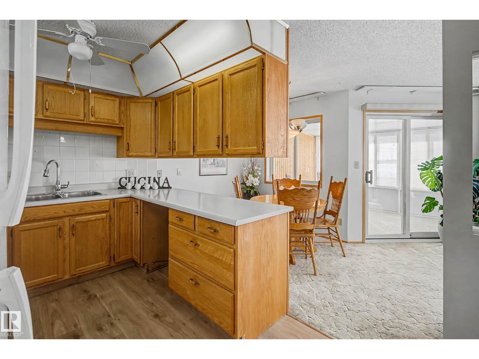 #41 903 109 ST NW NW - 12