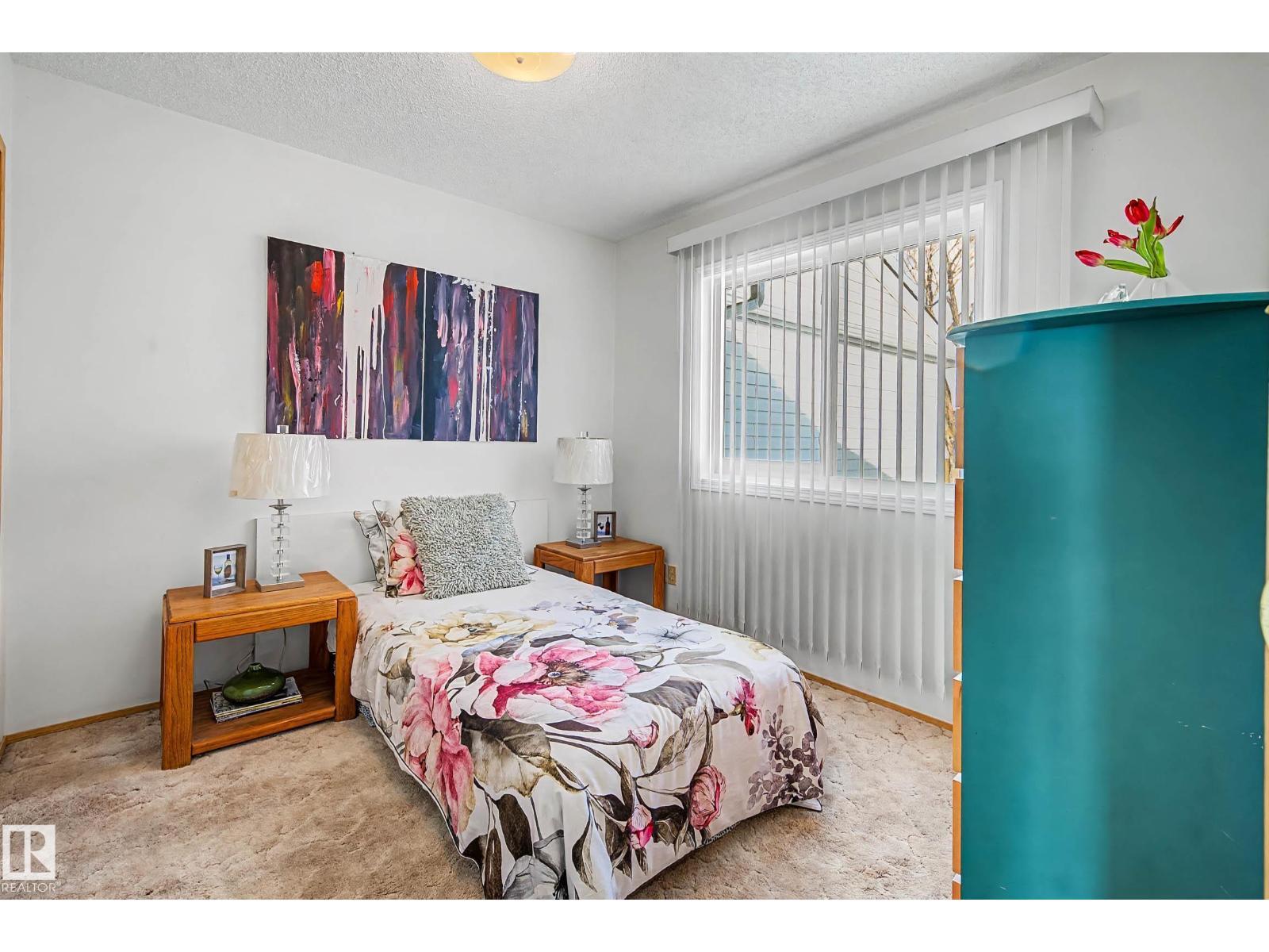 #41 903 109 ST NW NW - 16