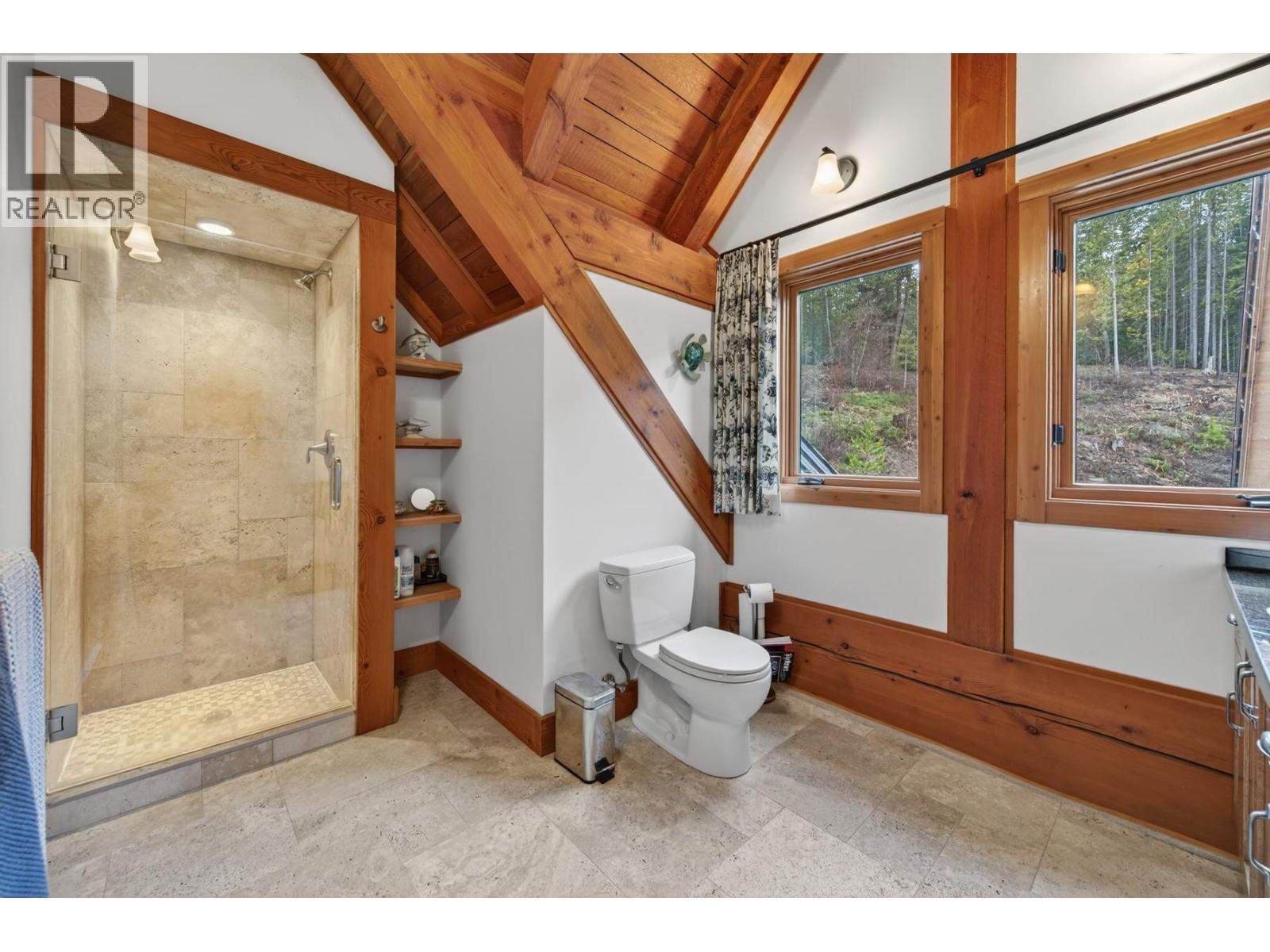 240 BUSBY Road, Merritt