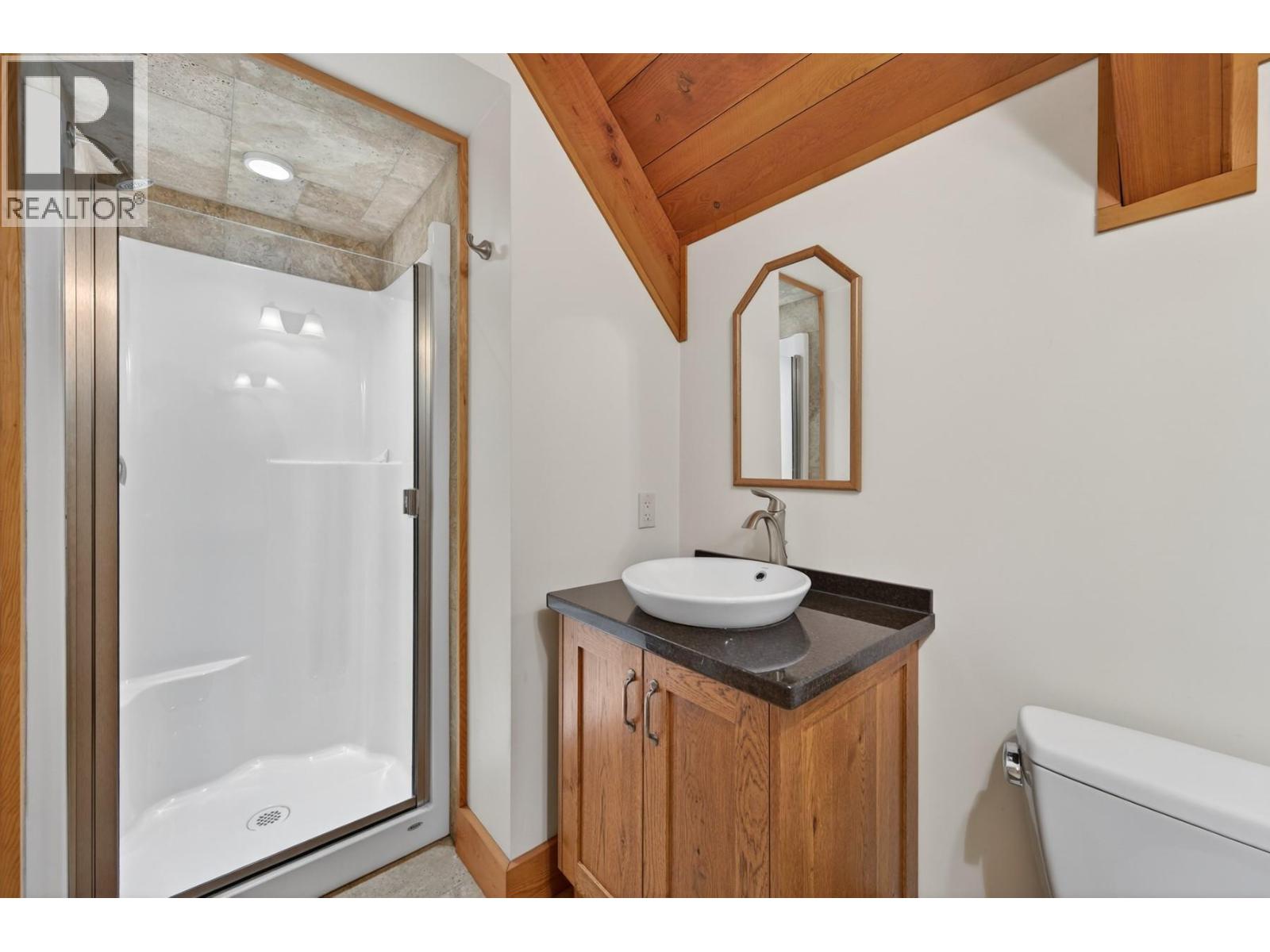 240 BUSBY Road, Merritt