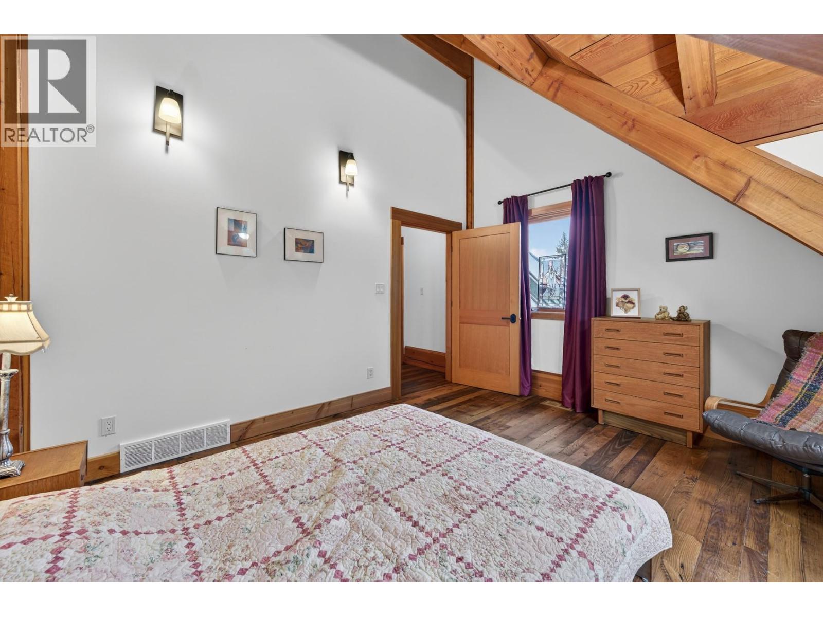 240 BUSBY Road, Merritt