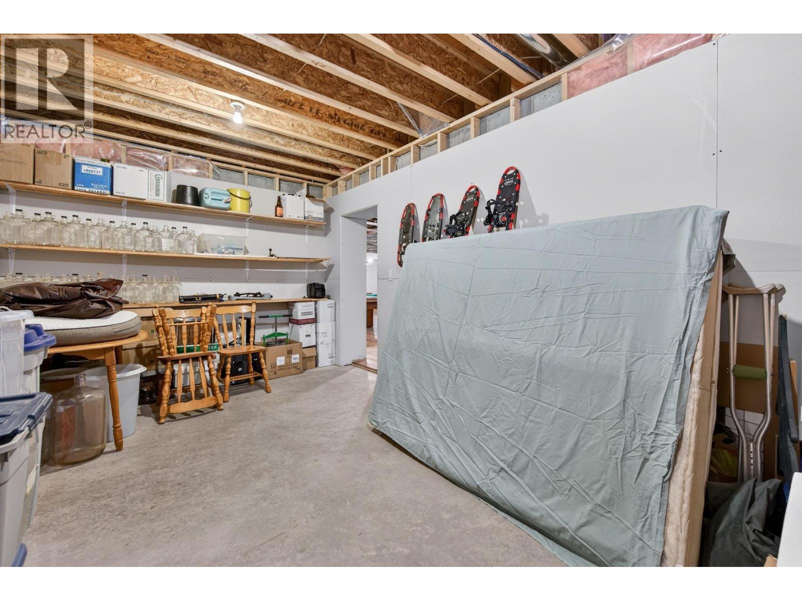 240 BUSBY Road, Merritt