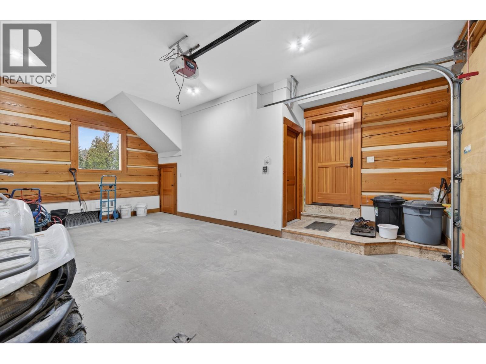 240 BUSBY Road, Merritt