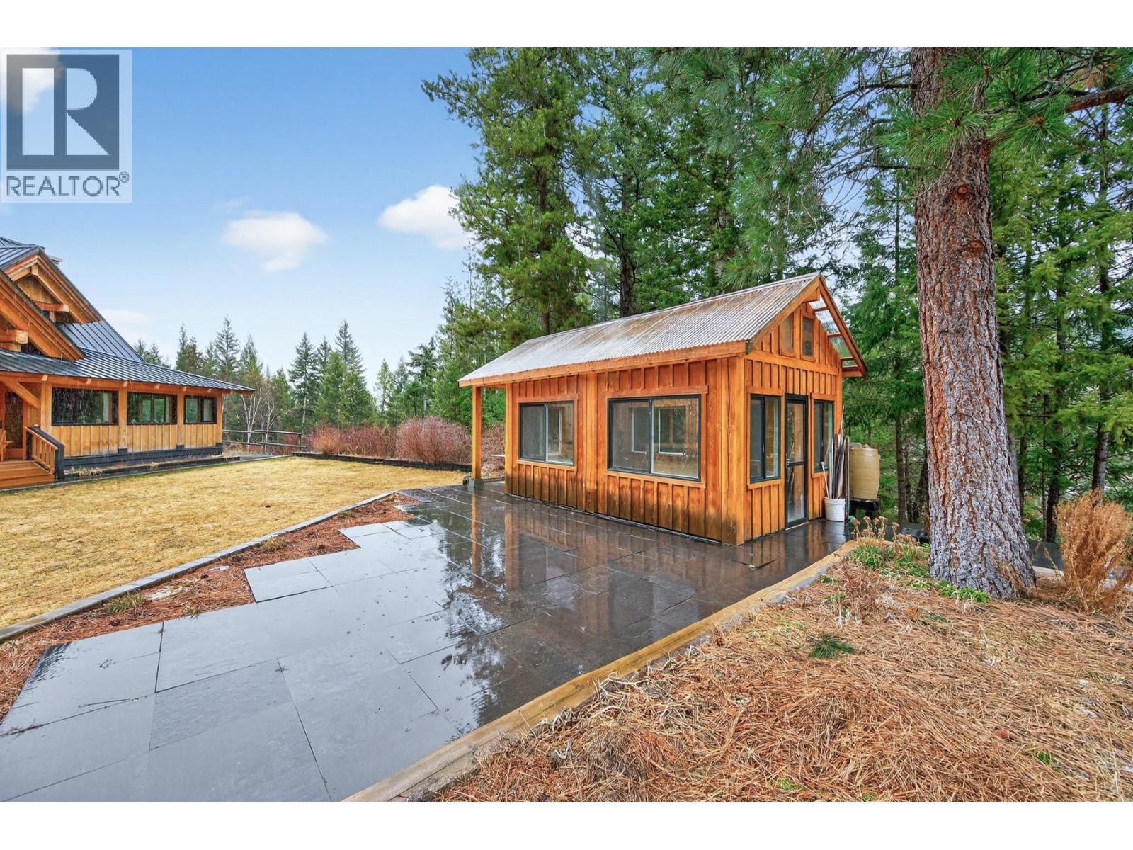 240 BUSBY Road, Merritt