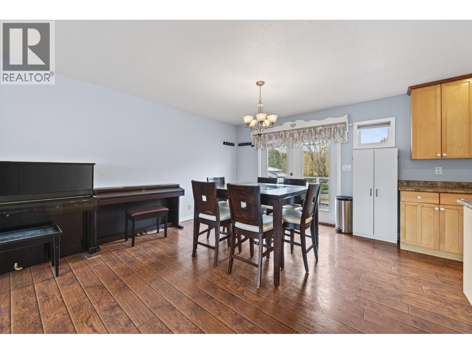 2351 Chapman Street, Merritt