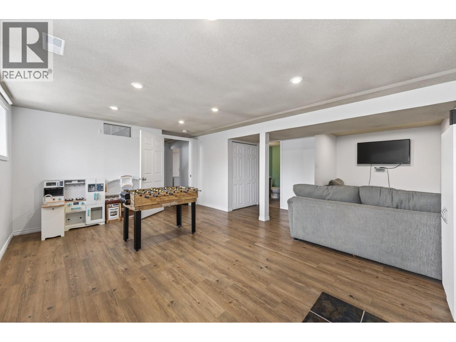 2351 Chapman Street - 25